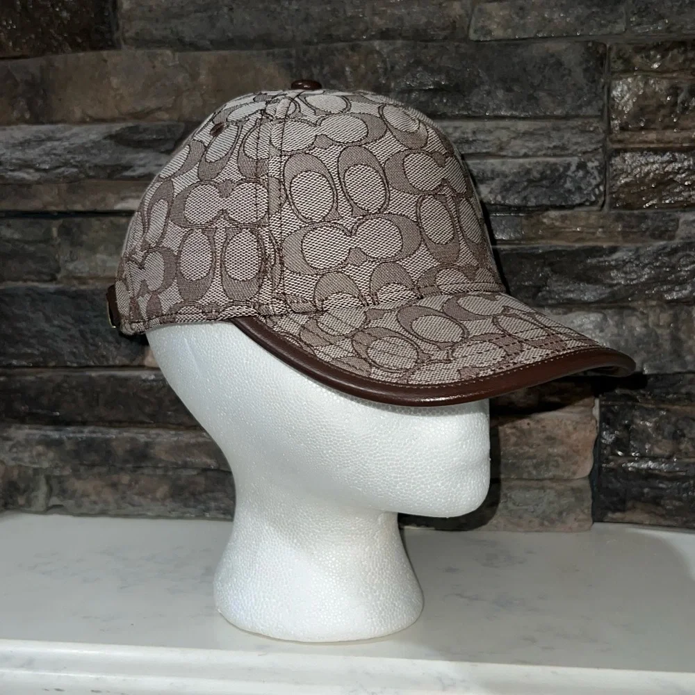 Coach Cap 🧢 - Picture 5 of 16